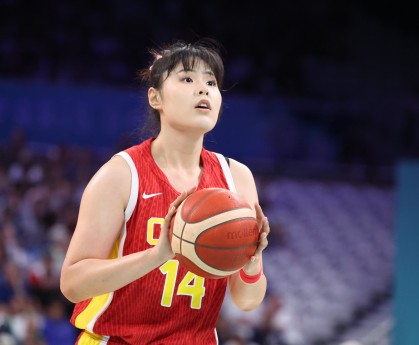 直播吧：中国女篮亚洲杯核心阵容基本确定 16人名单无李月汝&amp;李梦